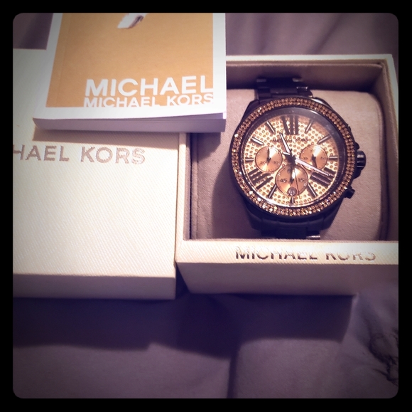 Women's Michael Kors Watch - Picture 1 of 1